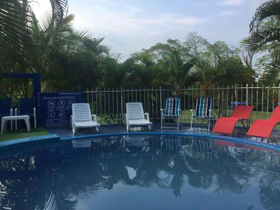 Casafinca en Arjona # 3 Сasa de vacaciones